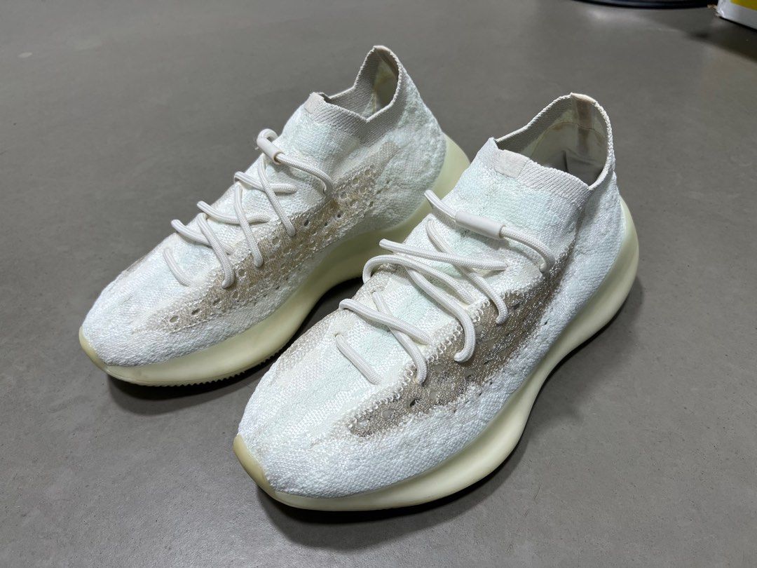 380 calcite glow yeezy