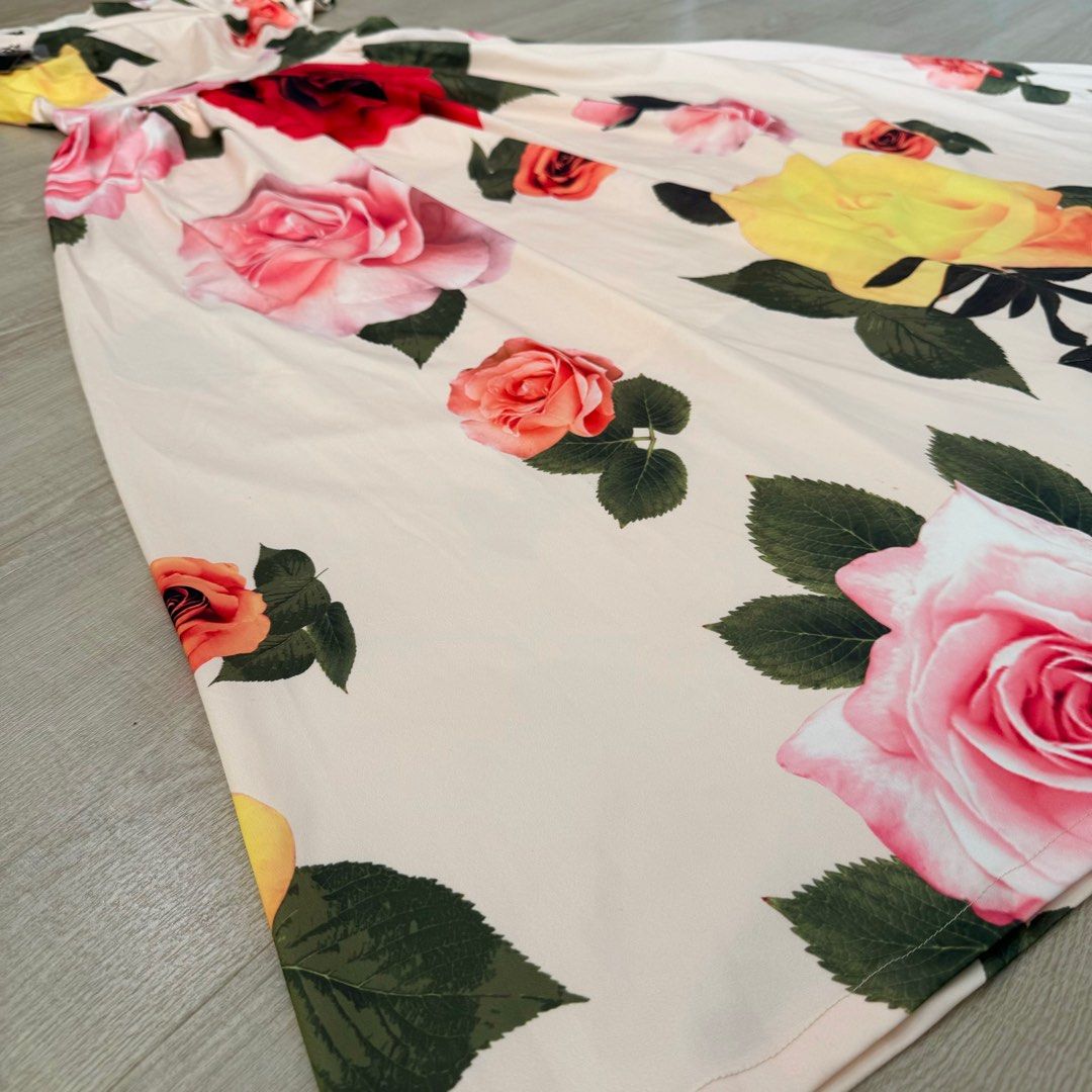 90 OFF BNWT Floral Rose Dress