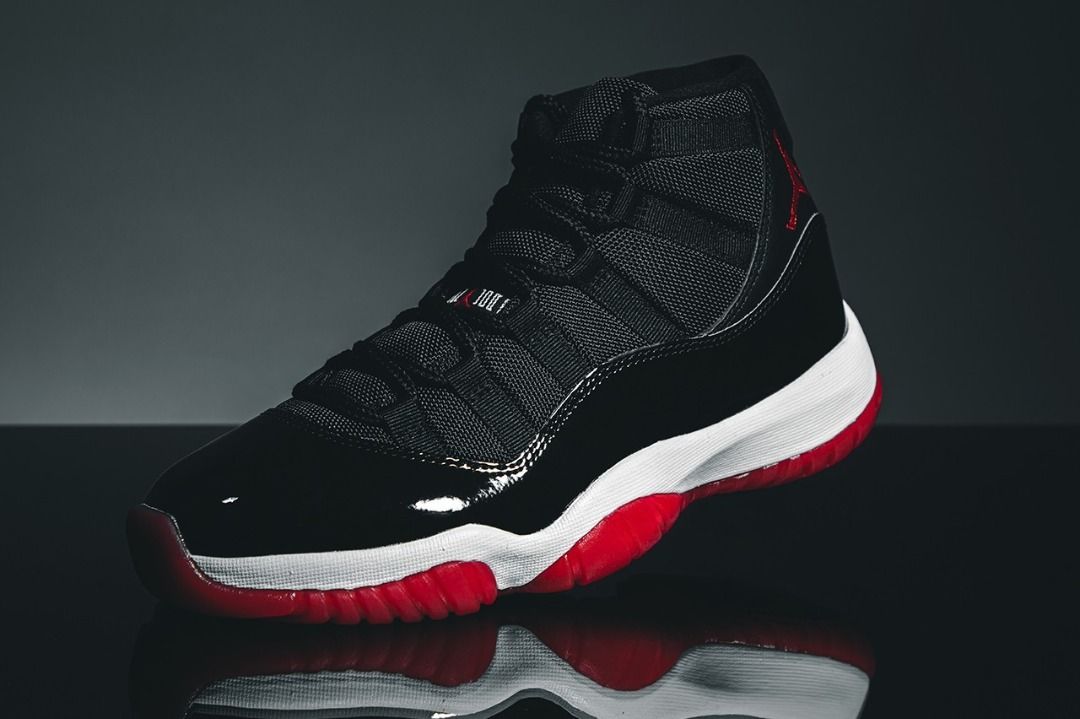 Nike Air Jordan 11 Retro Playoffs Bred 2019 Version US11 Carousell