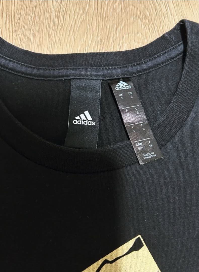 Adidas classic gold logo t shirt