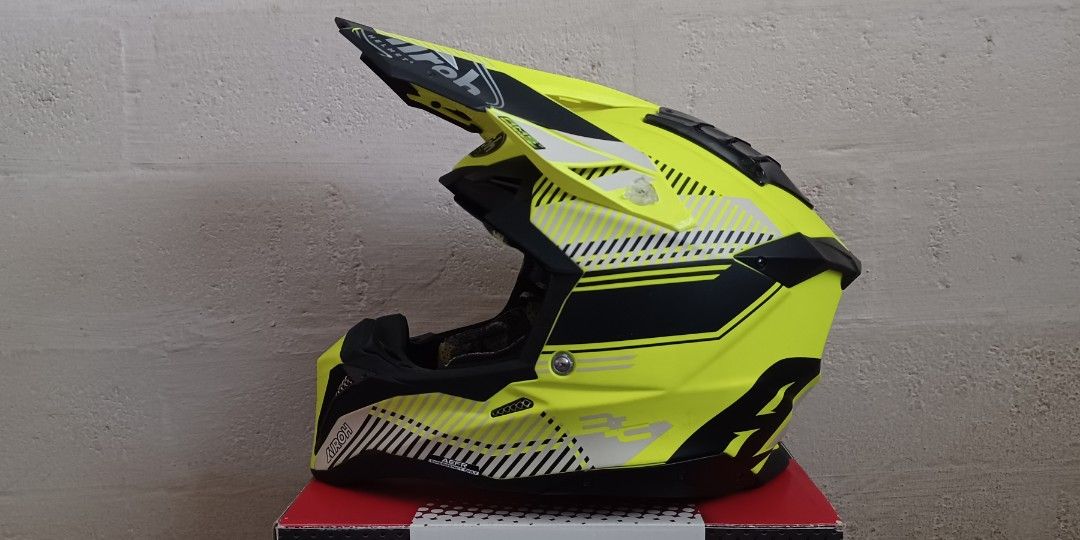 AIROH AVIATOR WAVE CARBON MX HELMET ARAI SHOEI BELL TROY LEE