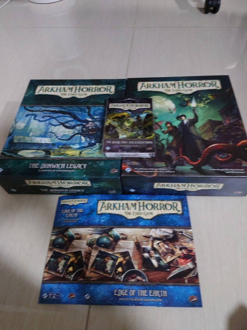 Arkham horror the deck building card game board game RPG dunwich legacy
