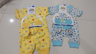 (Kategori: ) berada di . Dikirim oleh sofiecloset (ID iklan 1312208501, Gambar 1). Deskripsi: .