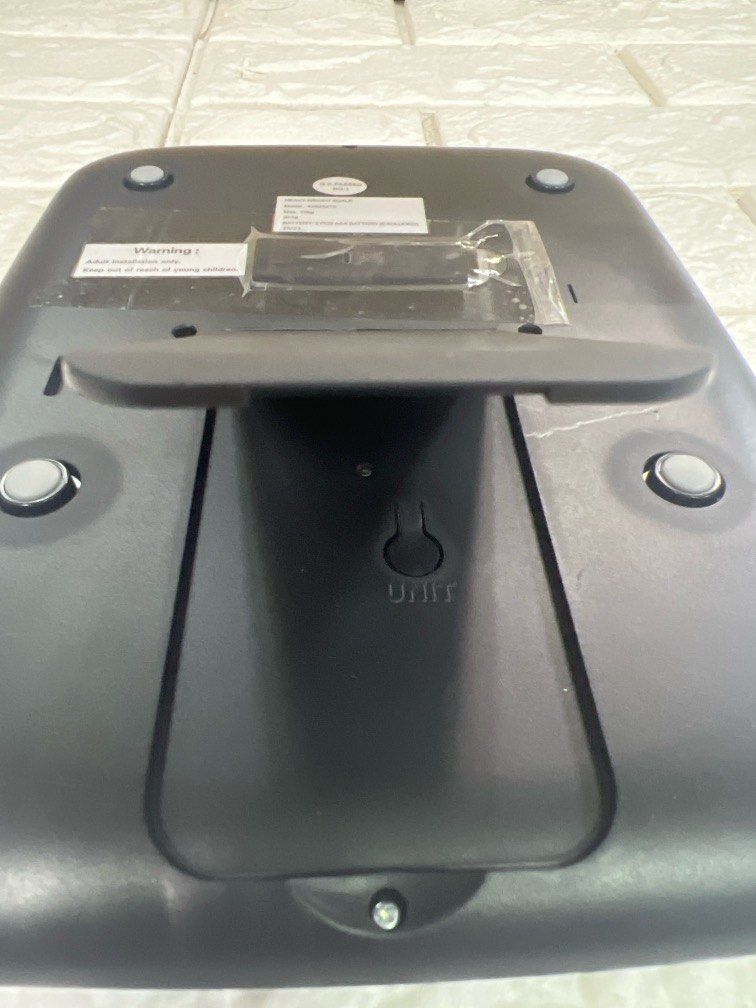 Battery Operated Food Scale (Category: Health Monitors & Weighing Scales) located in Pasay City. Submitted by meostore (Listing ID 1312120352, Image 3). Description: no battery included.