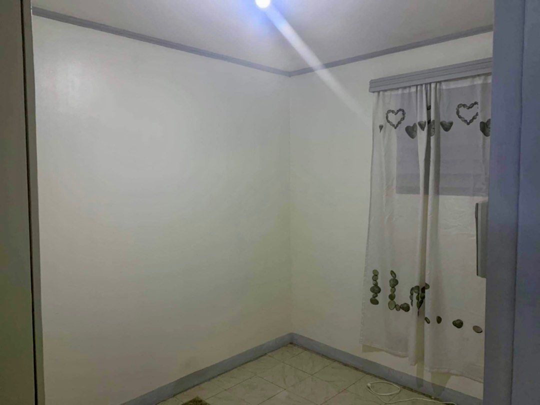 2 Bedroom BCDA-Pamayanang Diego Silang (Category: Apartments & Condos) located in Quezon City. Submitted by mikh.ornopia (Listing ID 1312133795, Image 2). Description: -Unit located at 3rd Floor -Family-owned -Clean title -Updated RPT - fully paid **Cash only Near Gracemall, New Taguig City Hall, Market Market, BGC, Acacia Estate.
