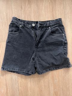 (Category: ) located in . Submitted by qianssss (Listing ID 1312179571, Image 1). Description: .