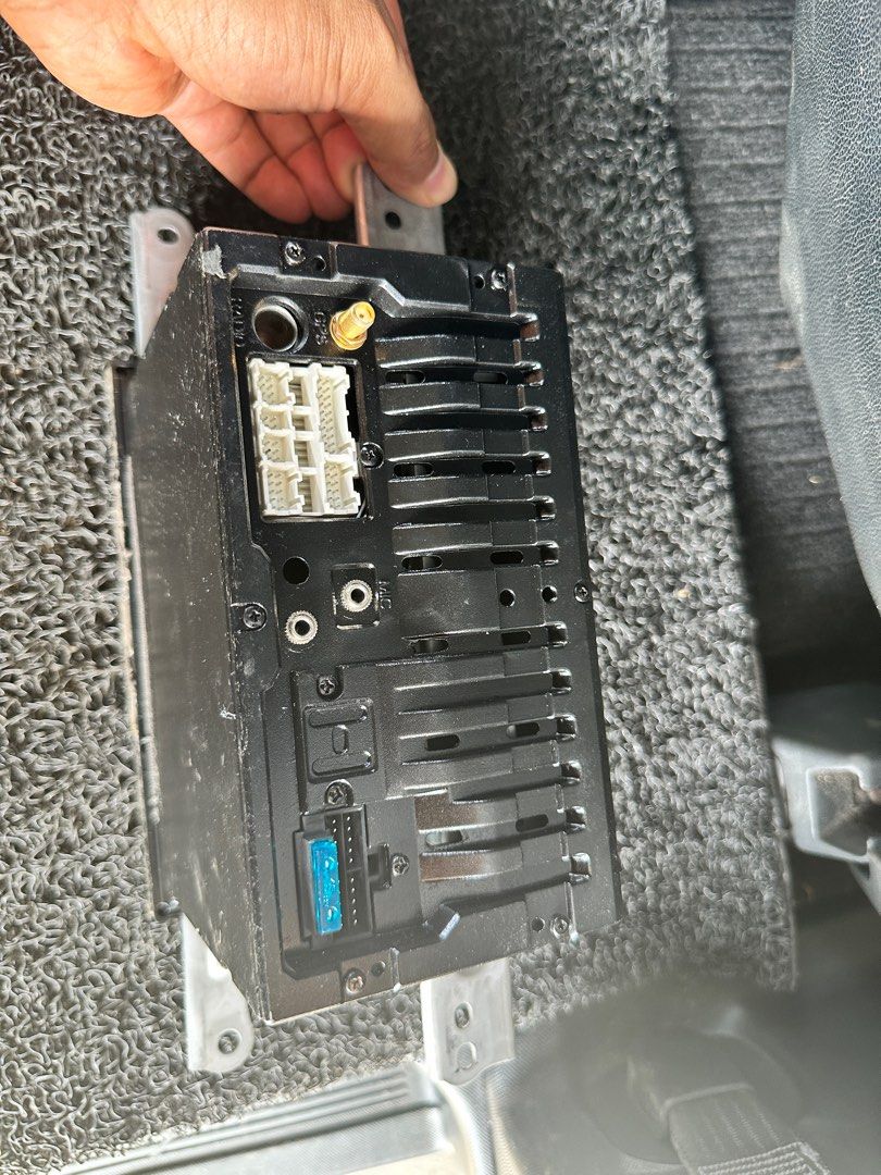 Car Video Player (Category: Auto Accessories) located in Seri Kembangan. Submitted by pejazz (Listing ID 1312213708, Image 3). Description: -2x USB input ports for playing videos on thumb drives -AV out port for extra rear monitor -Reverse cam connectivity -Bluetooth connectivity -AM/FM Radio -SD card slot -CD player -Touchscreen (factory screen protector still not removed) -Include frame for Estima ACR50 .