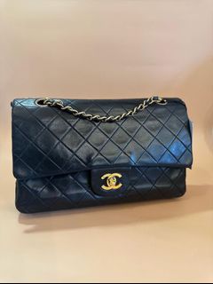 (Category: ) located in . Submitted by dg.luxeindulgence (Listing ID 1312277943, Image 1). Description: .