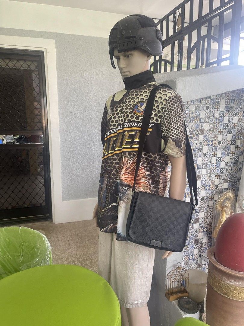 district pm (Category: Luxury Bags & Wallets) located in Cabadbaran. Submitted by luxurysourcedbyjinx (Listing ID 1312119847, Image 1). Description: .