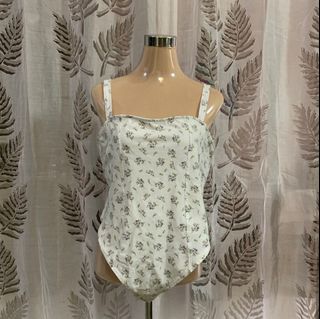 (Category: ) located in . Submitted by clothesyph (Listing ID 1312207183, Image 1). Description: .