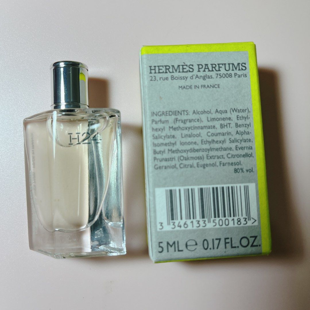 Hermes H24 Eau De Toilette 5ml (Category: Fragrance & Deodorants) located in Manila. Submitted by lessentiel.ph (Listing ID 1307130568, Image 2). Description: Created by Hermès perfumer Christine Nagel, H24 eau de toilette is the first olfactory expression of the contemporary man according to Hermès. It is a bright and radiant fragrance, stemming from the daring blend of nature and technology. OLFACTORY NOTES The aromatic, botanical freshness of 