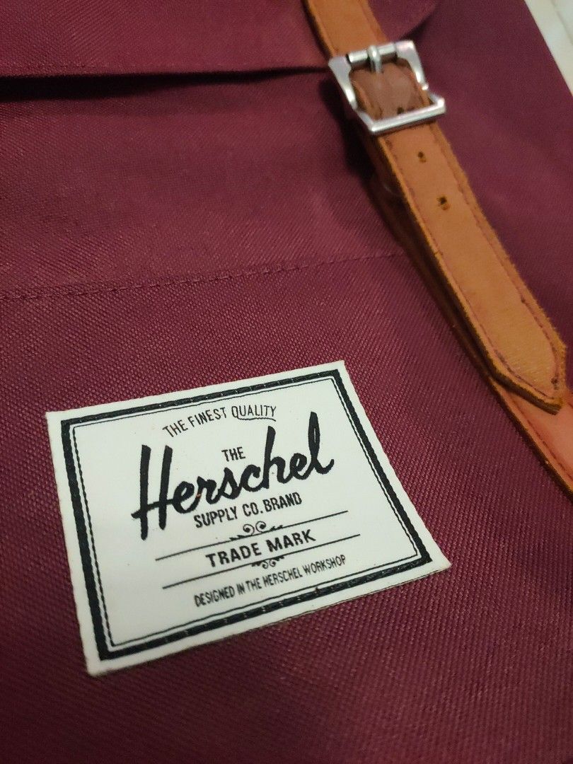 hershell backpack maroon hawk jansport school laptop bag (Category: Backpacks) located in Paranaque City. Submitted by hedgehoggie6000 (Listing ID 1312103942, Image 3). Description: bought for 3,800 never used aesthethic color. cute. quality. storage backpack. maroon color. imported well known brand. check last photo for orig price have laptop compartment at back shope checkout, lalamove, or meetup in sm sucat.