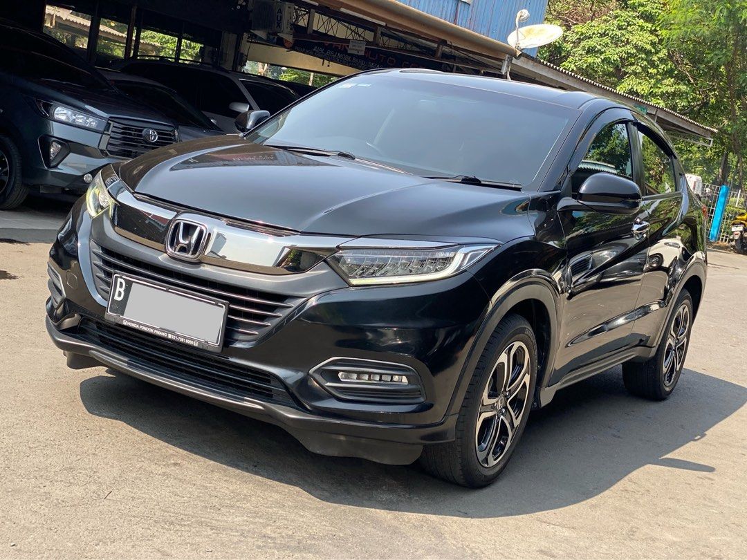 HRV E CVT Special edition at hitam 2020 Mobil Motor Mobil untuk Dijual di Carousell