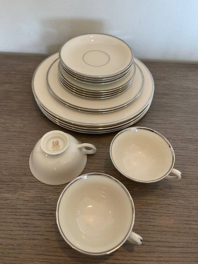 LENOX MONTCLAIR Fine china Set