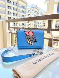 (Category: ) located in . Submitted by dg.luxeindulgence (Listing ID 1312278325, Image 1). Description: .