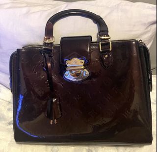(Category: ) located in . Submitted by genava (Listing ID 1312253917, Image 1). Description: .