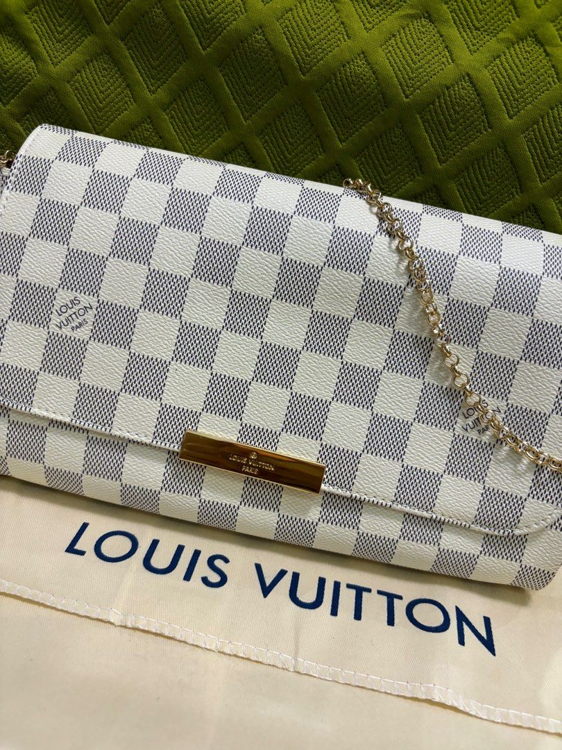 LV Favorite Azure Meduim (Category: Luxury Bags & Wallets) located in Cebu City. Submitted by day.98 (Listing ID 1305963807, Image 2). Description: Japan preloved bag genuine leather coded no flaws.