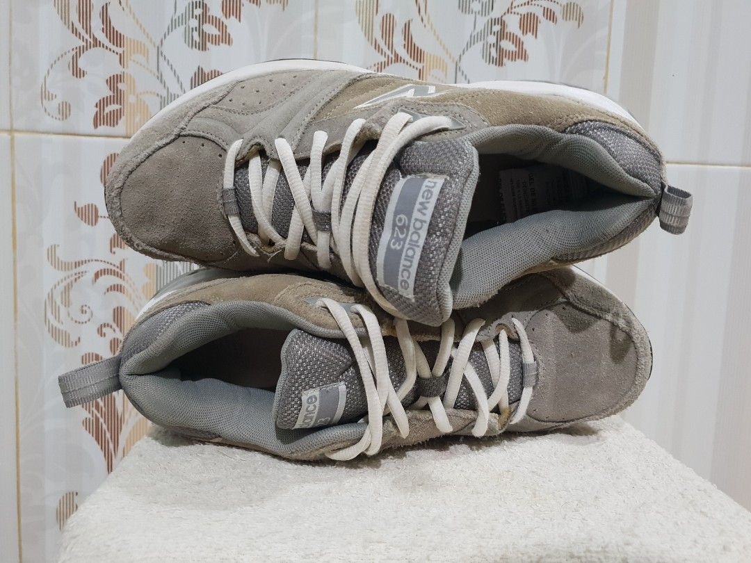 Harga sepatu new balance 623 top