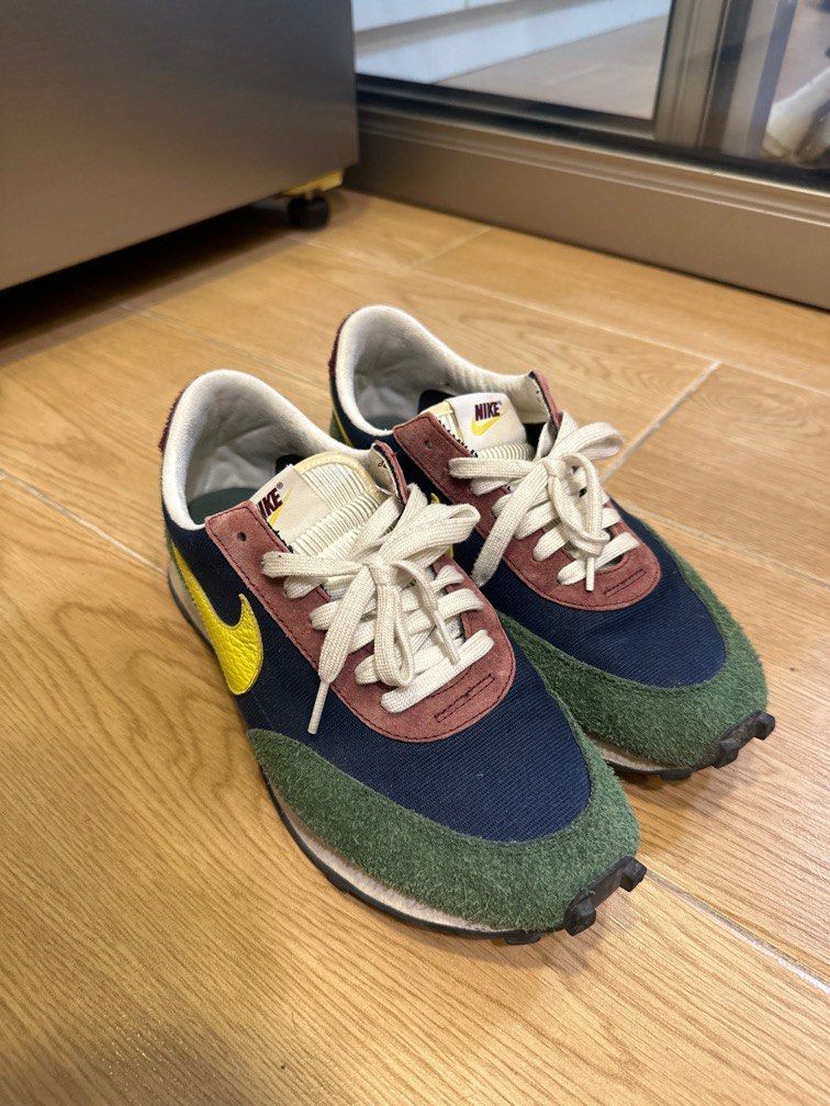 nike daybreak colours