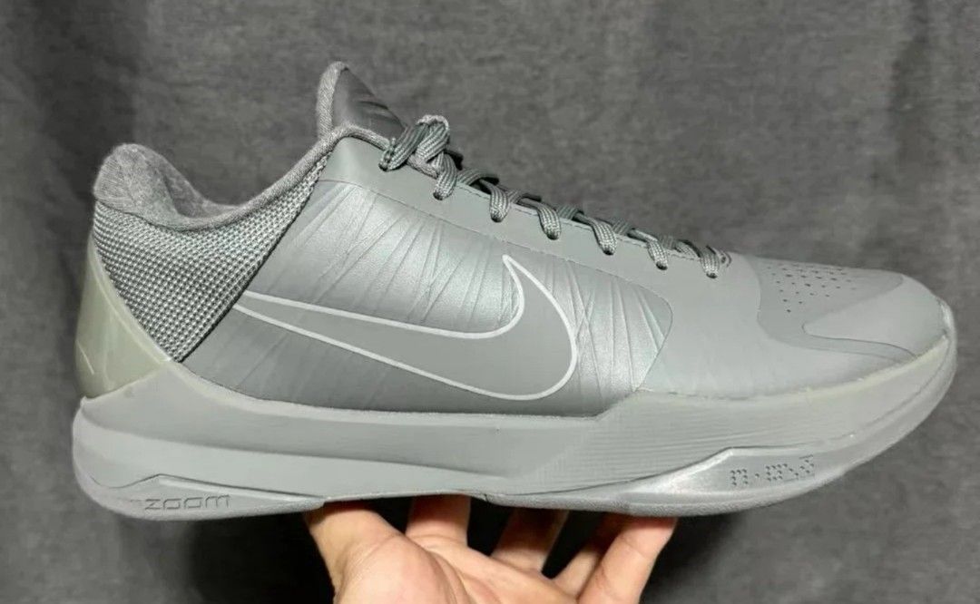 Kobe 5 fade to black deals