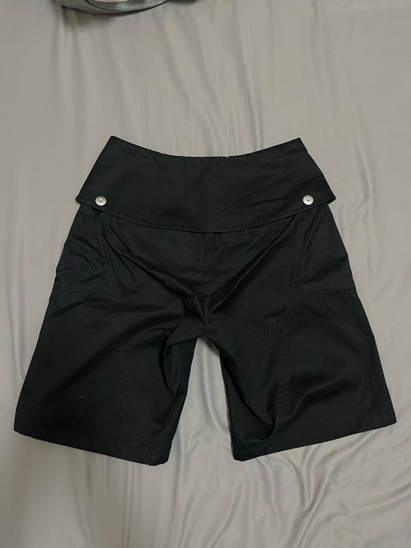 Omar Afridi flap shorts, 他的時尚, 褲子, 短褲在旋轉拍賣