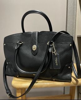 (Category: ) located in . Submitted by Loisa23 (Listing ID 1312116469, Image 1). Description: .