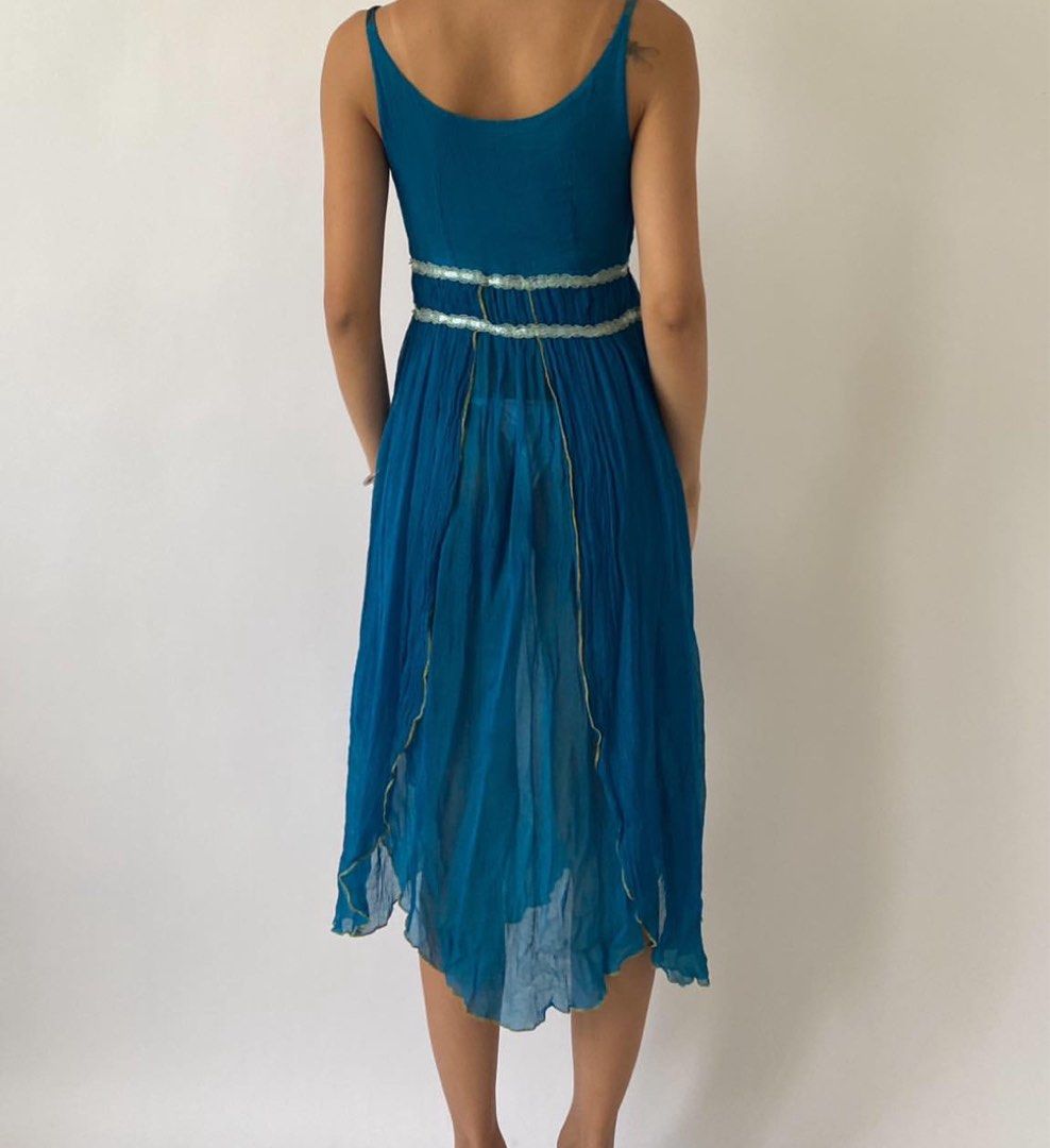 Shop Florice blue chiffon dress (Category: Dresses) located in Muntinlupa City. Submitted by lean.bean (Listing ID 1312205437, Image 2). Description: - bought from shop florice but never worn - chiffon material, see through - XS to S.