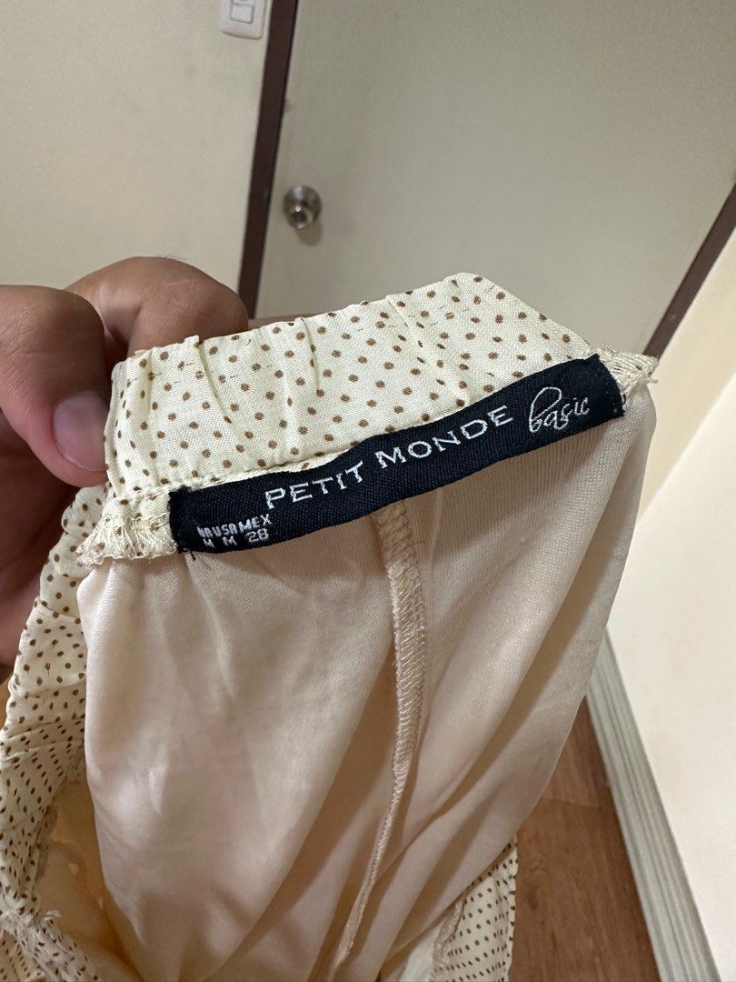 Summer pants with inner lining (Category: Other Bottoms) located in Porac. Submitted by prelovedanddeclutter (Listing ID 1312133998, Image 3). Description: Oxl size on shein .