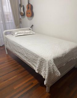 (Category: ) located in . Submitted by vendor12 (Listing ID 1312209581, Image 1). Description: .