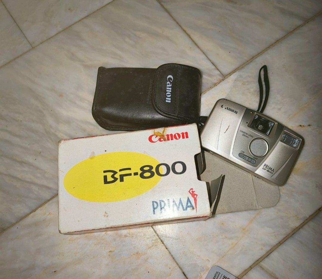 Take 2 pcs Canon / Sony Camera (Category: Cameras) located in Cavite. Submitted by sophiayudequina (Listing ID 1311302703, Image 1). Description: Bundle Php 2500 - 2 pcs - memory card not included - 1 camera uses film( Vintage) note: Digicam no battery yet (camera untested) Sophia 09265740431 MOP: Gcash MOD: Choose your courier pick up only. J&T/ Flash/ lalamove/ Grab Location: Molino 3 Bacoor Cavite.