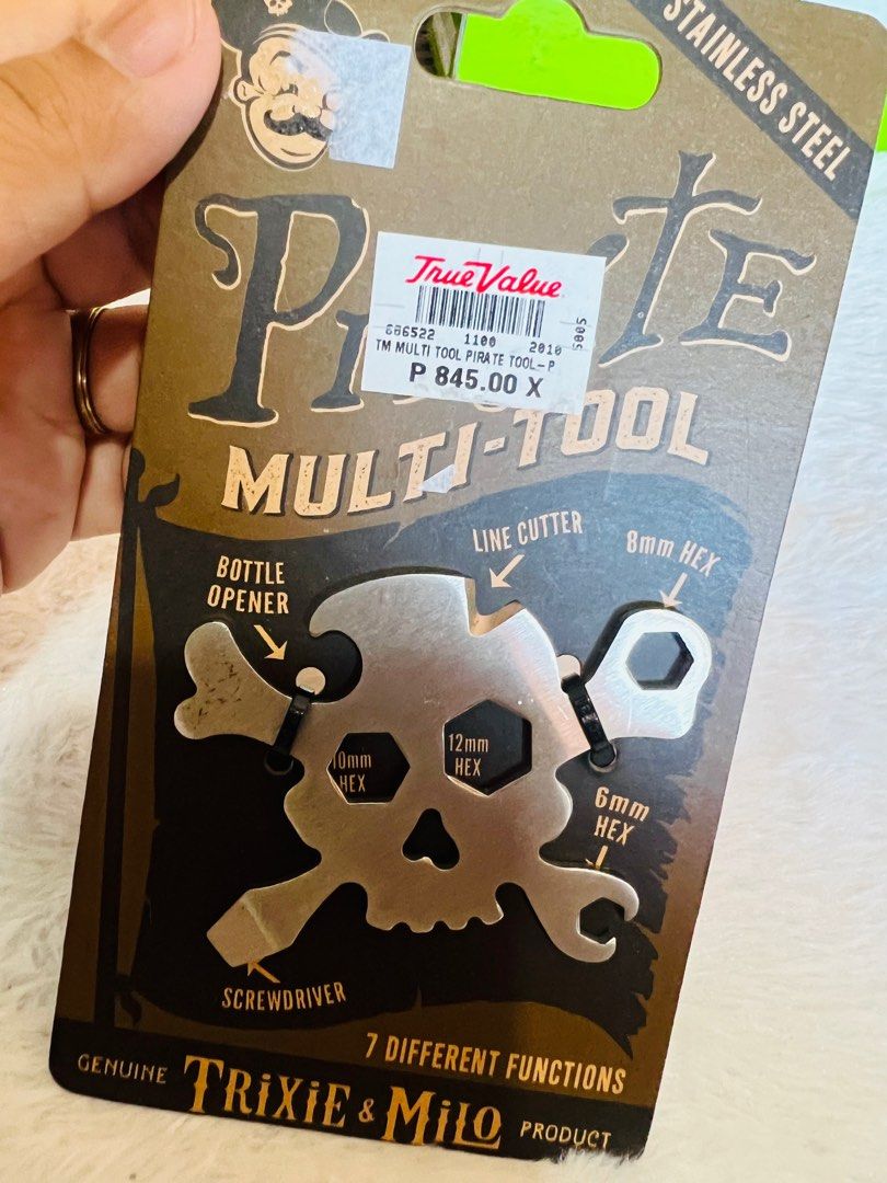 TRUE VALUE MULTI-TOOL (Category: Everything Else Others) located in Taguig. Submitted by secondoutlet (Listing ID 1312198633, Image 2). Description: MULTI-TOOL 📌Pirate 📌True Value 📌small tarnish.
