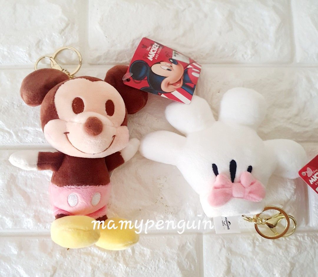 Mickey hand keychain on sale
