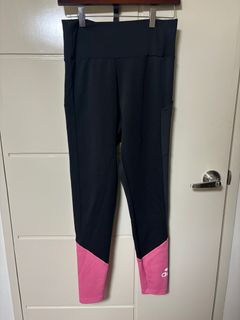(Category: ) located in . Submitted by shop212 (Listing ID 1317234830, Image 1). Description: .