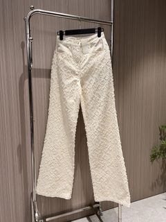 (Category: ) located in . Submitted by luxurycloset.shop (Listing ID 1317332981, Image 1). Description: .