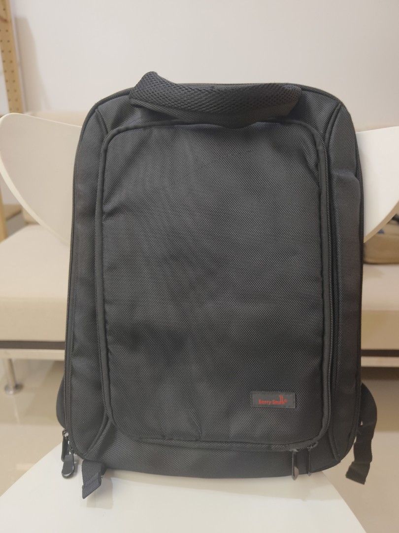 Barry Smith Backpack (Category: Backpacks) located in Kuala Lumpur. Submitted by alanchong77 (Listing ID 1317242558, Image 1). Description: bought at Rm399, now only ask for 100. nego till go, good backpack for daily use..