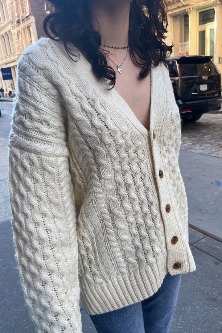 Brandy melville knit sweater outlet