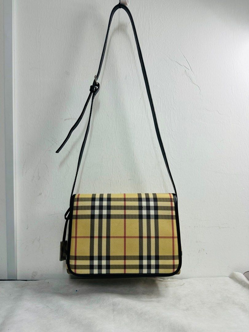 BURBERRY Note Cloth Handbag Women s Fashion Bags Wallets Shoulder Bags on Carousell