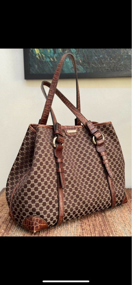 Celine Macadam Tote Bag (Category: Tote Bags) located in Quezon City. Submitted by pingtbl (Listing ID 1317213583, Image 2). Description: 25.5cm (H ) 34.5cm (W) 16cm (D) Handle drop 20cm Very good condition 2 small scuff marks on bottom (shown in pictures).
