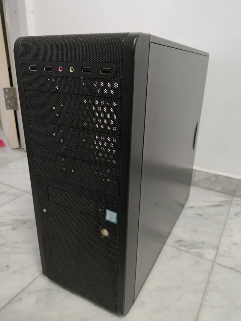 Computer Casing / PC casing / Desktop Casing / Pc case / Desktop Case (Category: Computer Parts) located in Singapore. Submitted by harmless.humble (Listing ID 1317233373, Image 3). Description: Pc casing suitable for ATX/MATX/ ITX motherboard Comes with 2 Casing fan Take a look at my profile for other casing ATX MATX ITX desktop casing computer casing pc casing pc case computer case CPU casing computer housing pc housing desktop housing pc chasi
