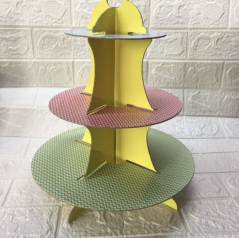 Cupcake Stand (Category: Bakeware) located in Manila. Submitted by thekidshop (Listing ID 1317297672, Image 2). Description: .