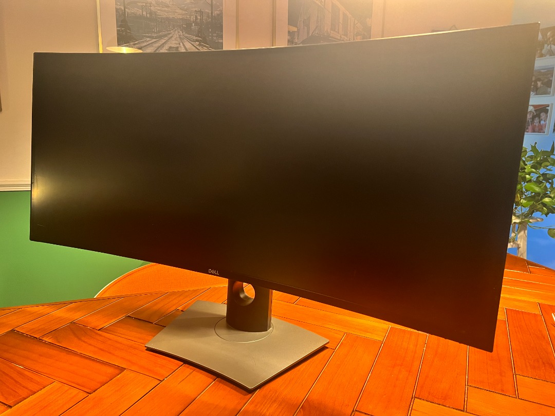 Dell U3821DW UltraSharp Curved Monitor, 電腦＆科技, 桌上電腦 - Carousell