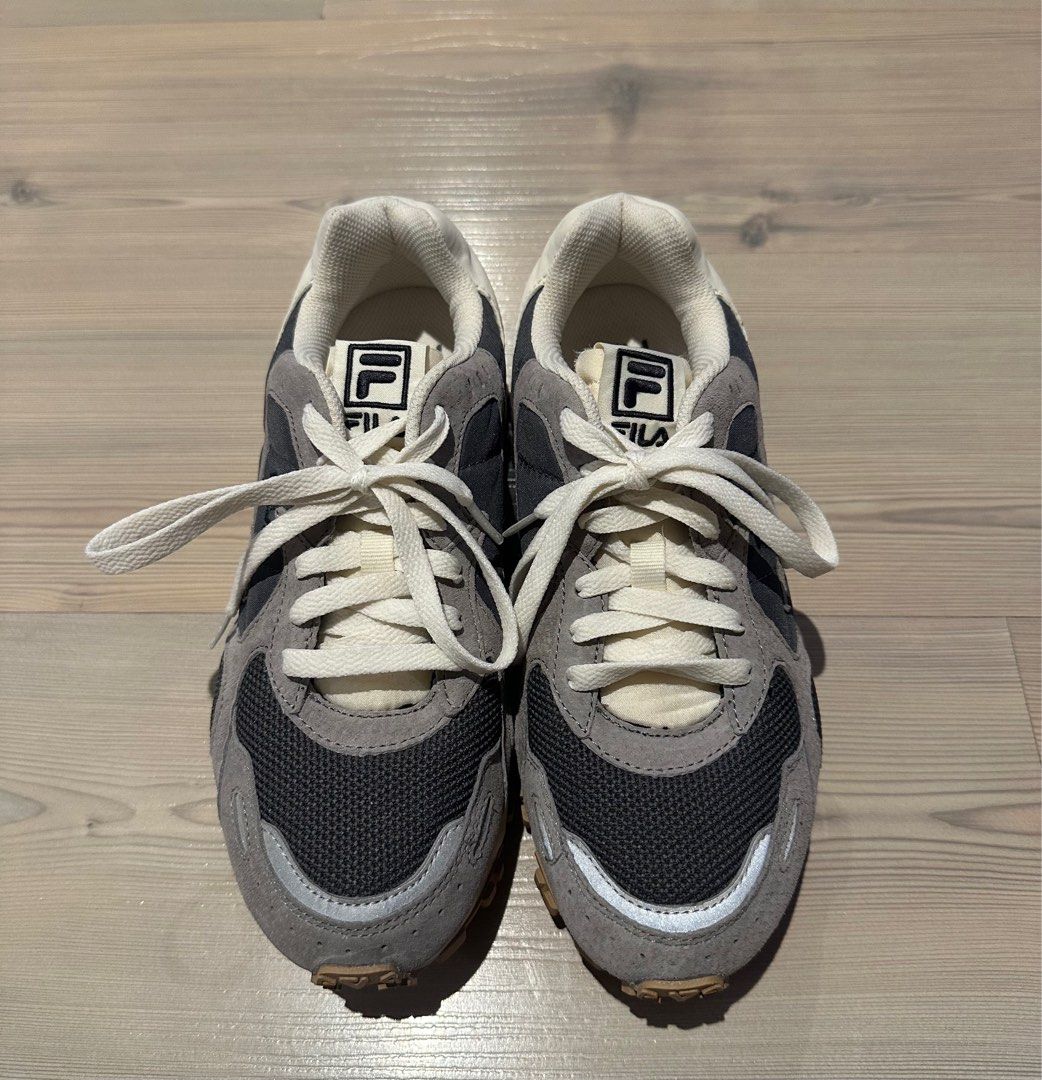 Fila dad style sneakers Women s Fashion Footwear Sneakers on Carousell
