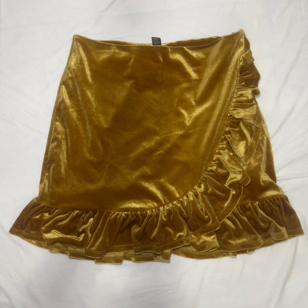 FOREVER 21 Gold Skirt Women s Fashion Bottoms Skirts on Carousell