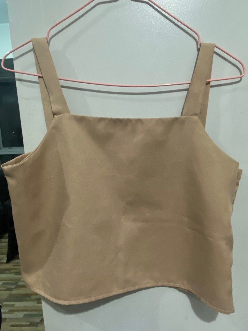 Linen top and skirt set (Category: Others Tops) located in Quezon City. Submitted by vanirish (Listing ID 1317332892, Image 1). Description: Bought in Penthouse in UPTC. Can be bought separately for 150 each. Minimal defects seen on the last pic.
