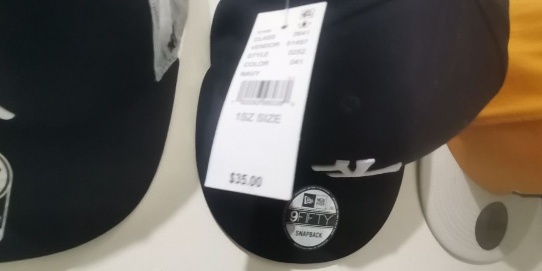 New era caps (Category: Caps & Hats) located in Quezon City. Submitted by simplelang22 (Listing ID 1317312539, Image 3). Description: Ny yankees n lng available at los angeles dodgers.