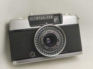 （分類：）位於 。 由 wallytt 提交（商品編號 1317205942，圖片 1）。簡介： 。