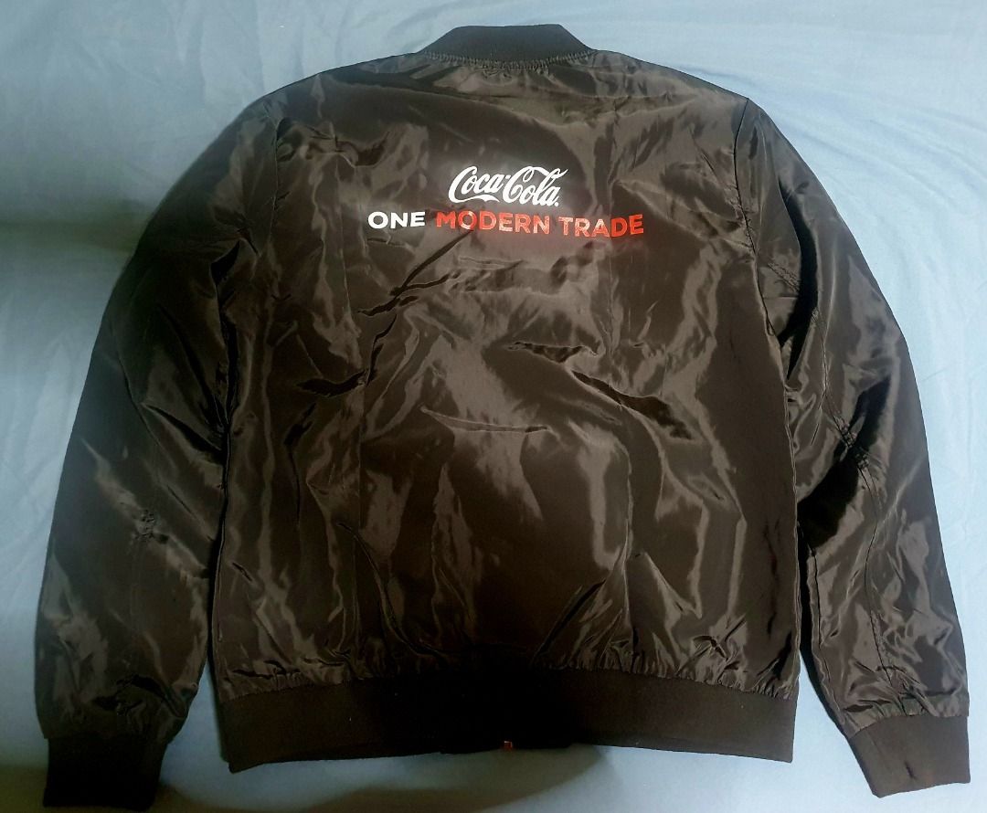 RARE Coca-Cola & Penshoppe Limited Edition Collab Jacket (Category: Coats, Jackets and Outerwear) located in Manila. Submitted by prettyboynextdoor (Listing ID 1317202048, Image 1). Description: RARE Coca-Cola & Penshoppe Limited Edition Collab Jacket Cola-Cola Design but made by Penshoppe. Brand new. Removed only in the plastic for picture taking. Small size Black color No issues. Inspect all you want upon meet-up. Shipping or meet-up in Manila 