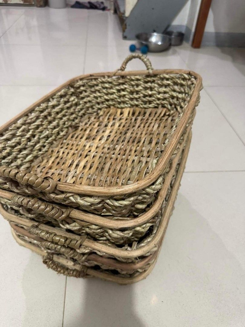 Rattan basket trays ‼️ (Category: Gift Baskets & Hampers) located in Pasig City. Submitted by shytorres (Listing ID 1317363094, Image 1). Description: Rattan basket trays ‼️ Perfect sa lahat ng occasion🌴🌿🌵 Size 13x11x9 inches 330 php only ‼️ MESSAGE US FOR ORDERS ‼️ 📍pasig location #listsellwin.