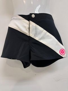 (Category: ) located in . Submitted by fashionbrands (Listing ID 1317239931, Image 1). Description: .