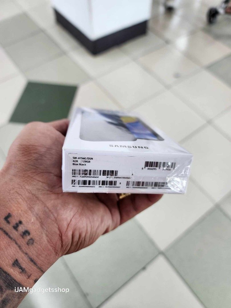 Samsung a15 (Category: Samsung) located in Pasig City. Submitted by ijamgadgets (Listing ID 1317202273, Image 2). Description: samsung a15 brandnew sealed 128gb we do cod and same day delivery can visit in our store in greenhills.